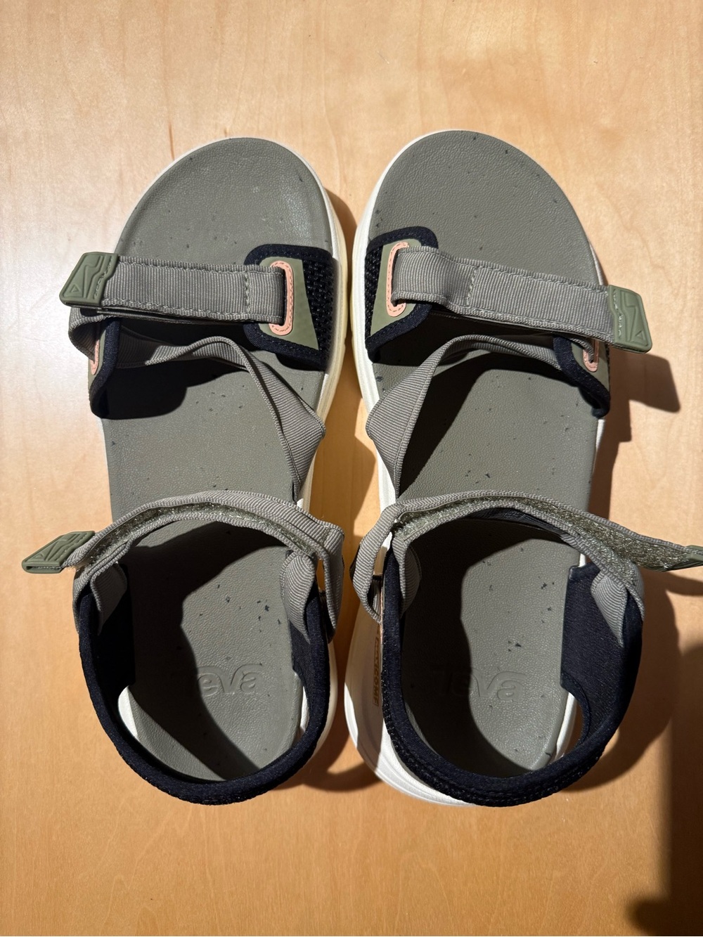 W 9 Teva Olive and with pink details Adjustable Sport Sandals